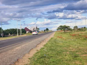 Uwanja Kwa Matumizi Ya Kiwanda Unauzwa Mtumba