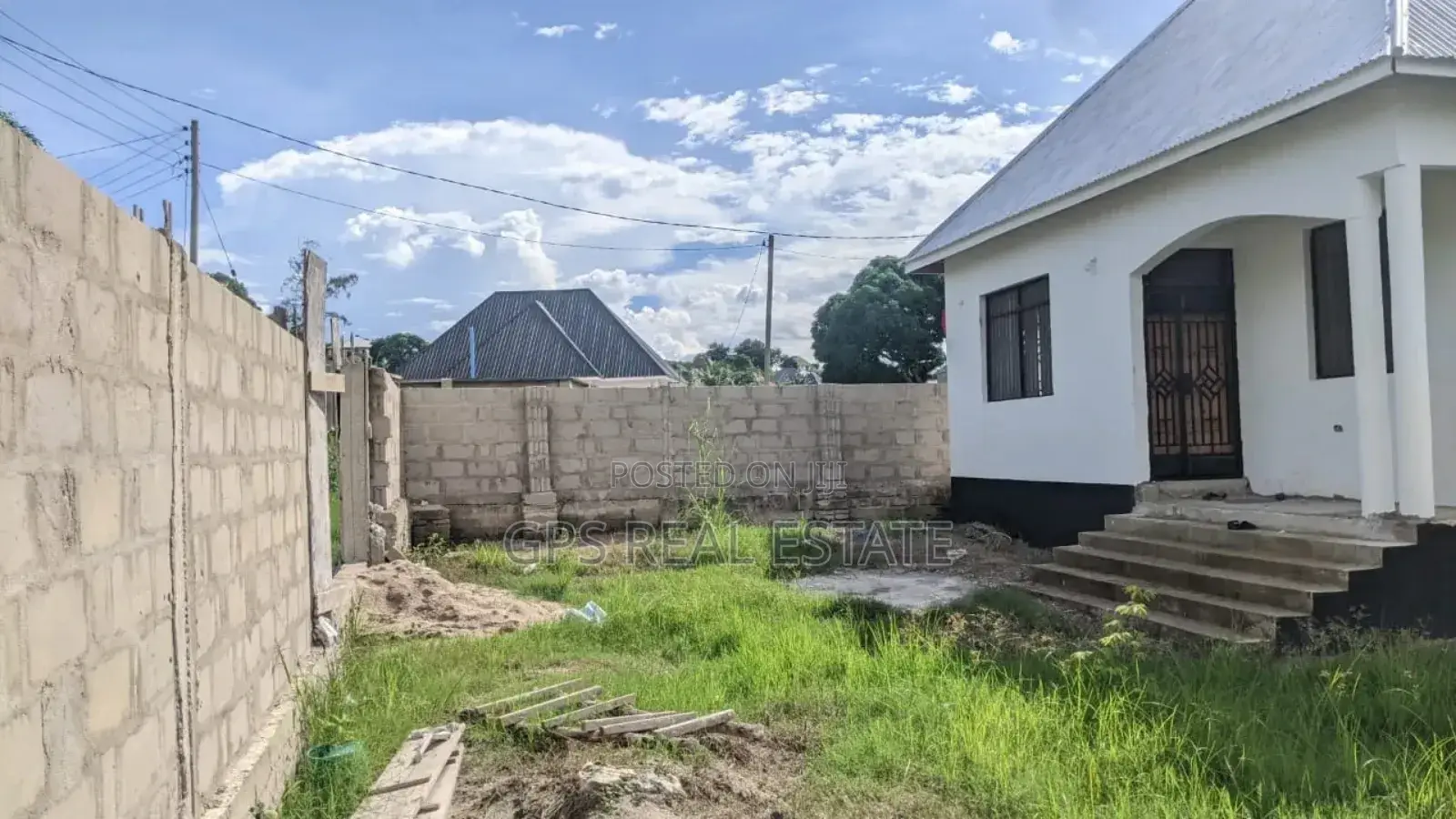 3bdrm House in Mbezi Malamba Mawili, Kinondoni for sale