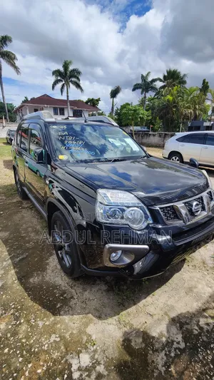 Nissan X-Trail 2.0 Petrol XE 2012 Black