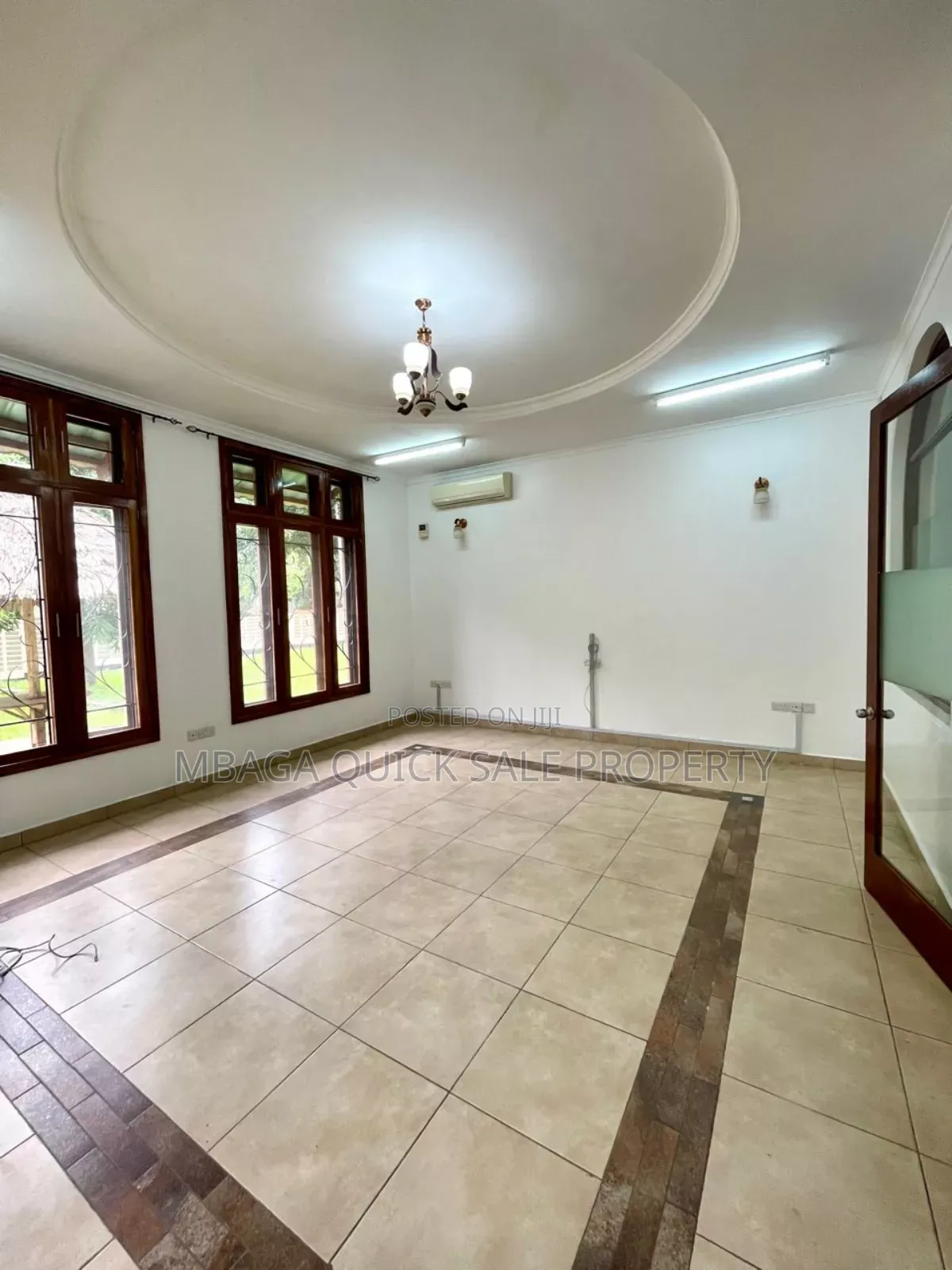 5bdrm Apartment in Oyster Bay for rent