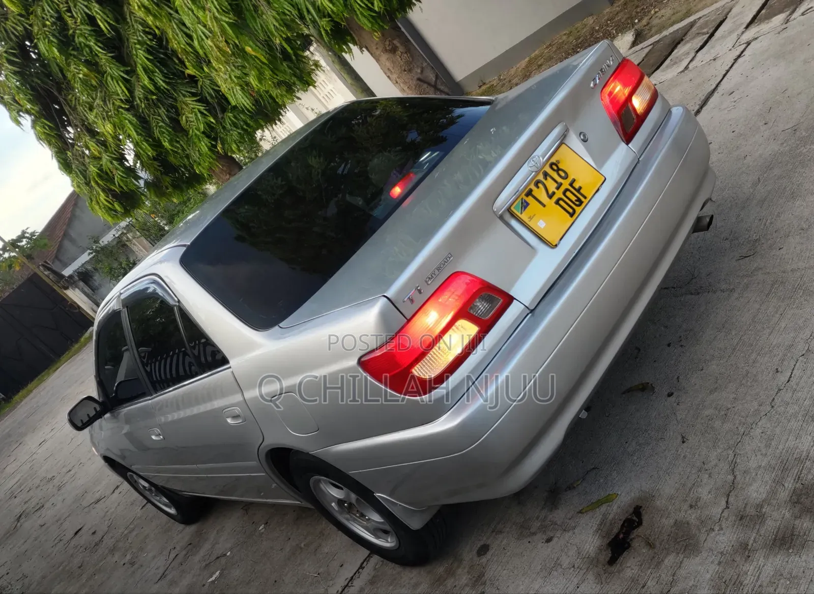 Toyota Carina 2000 Silver