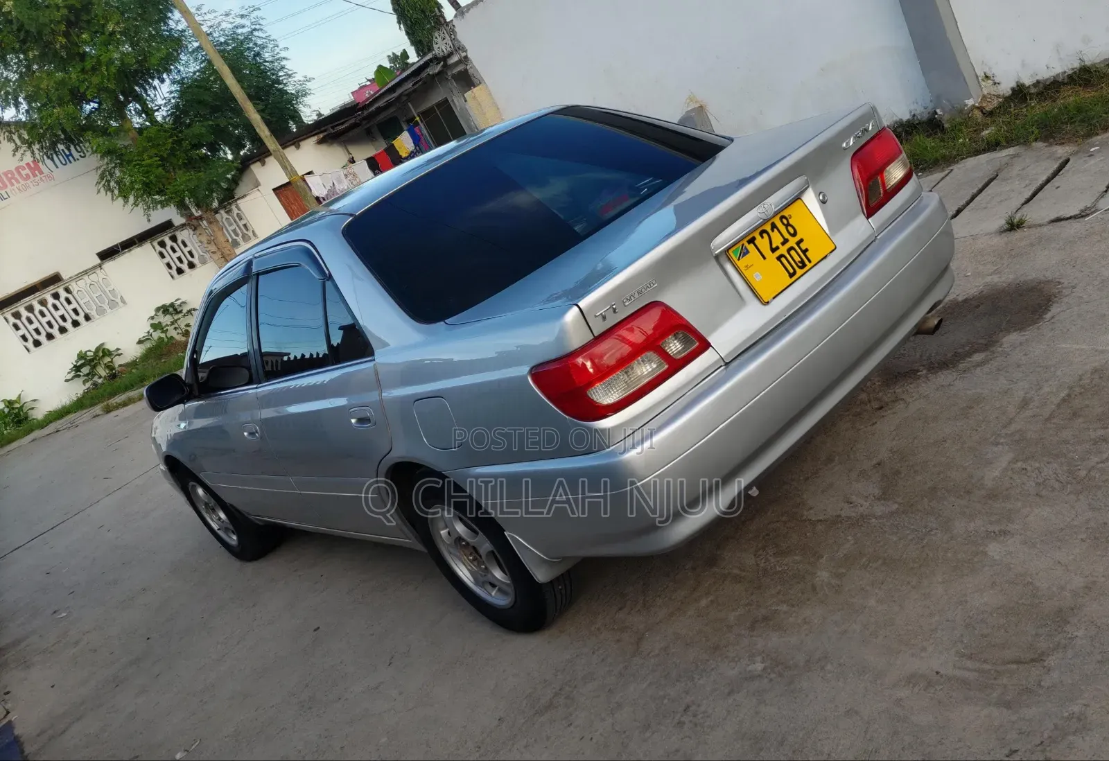 Toyota Carina 2000 Silver