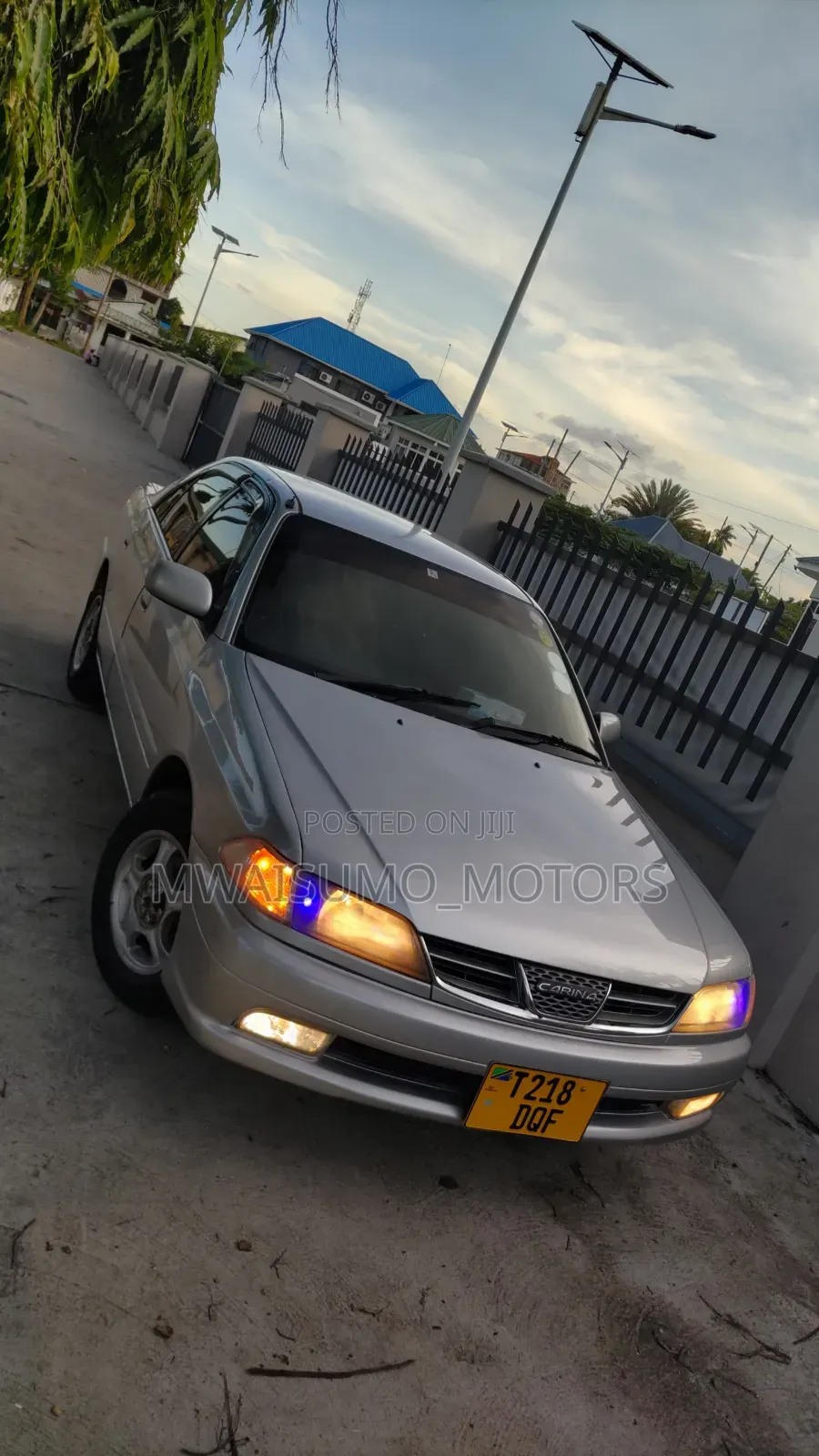 Toyota Carina 2000 Silver