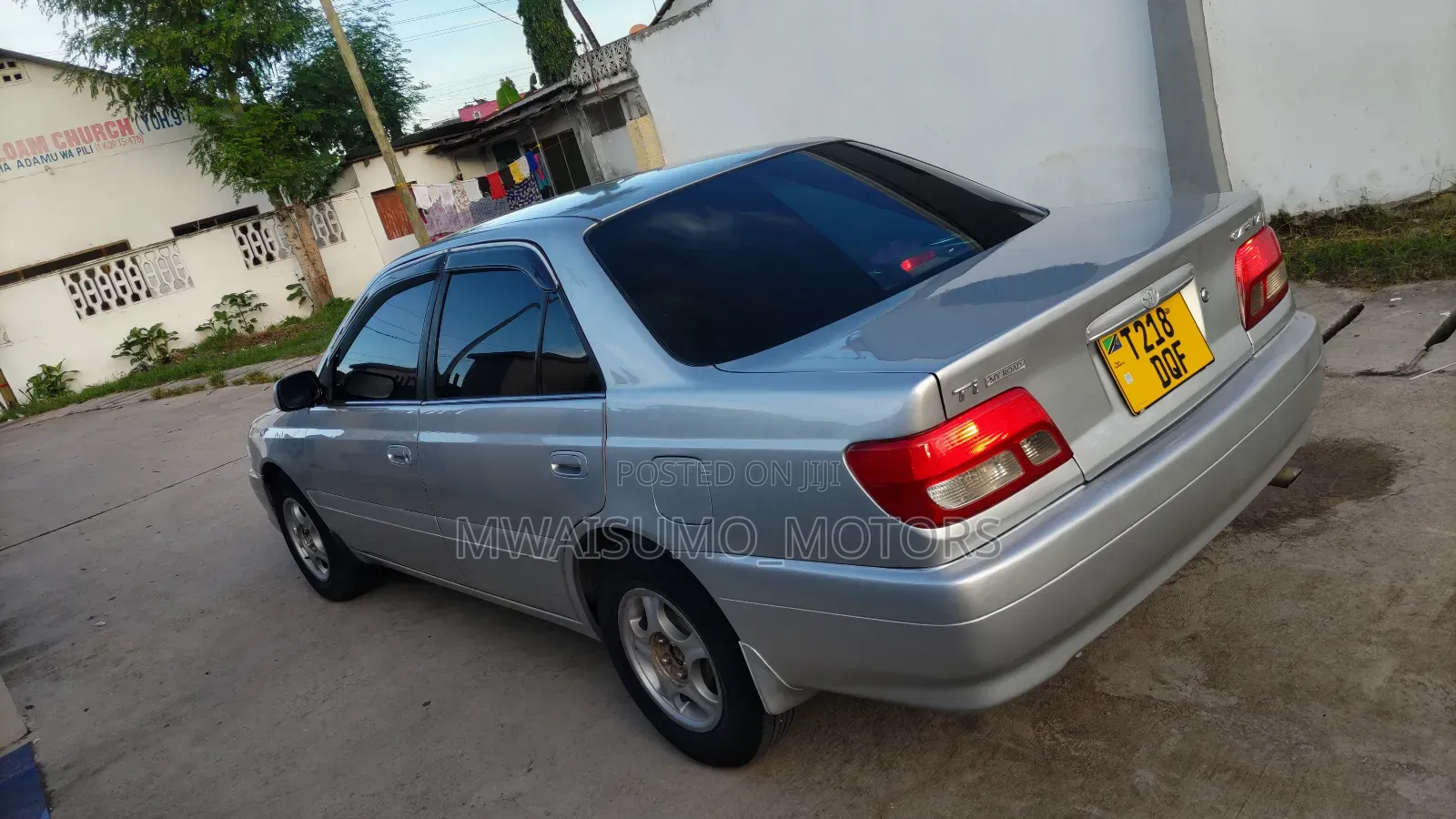 Toyota Carina 2000 Silver