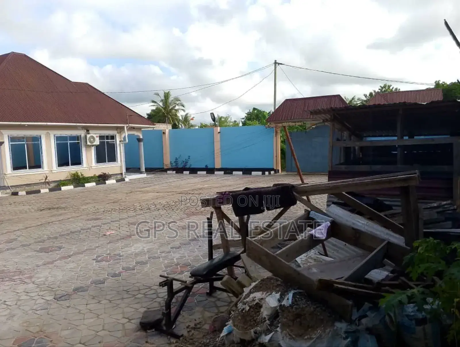 3bdrm House in Chanika Kwa Makamo, Ilala for sale