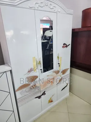 3 Doors Wardrobe With Safe(Kabati Ya Nguo Yenye Sefu)