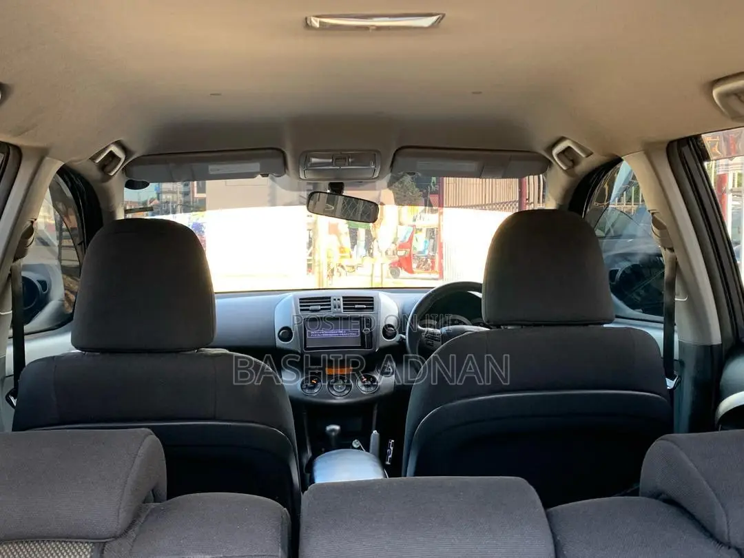 Toyota Vanguard 2010 Gray
