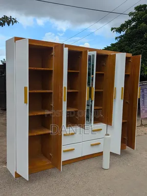 Kabati La Nguo Milango Nane White Color