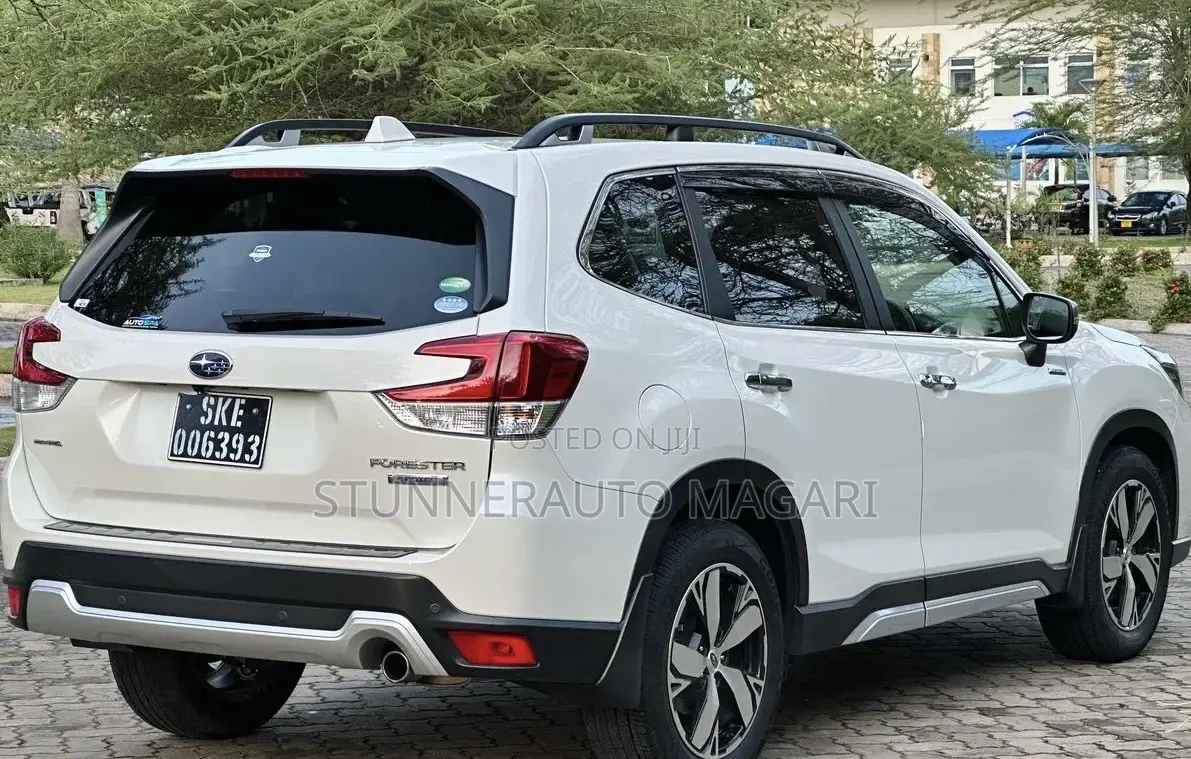 Subaru Forester 2019 White
