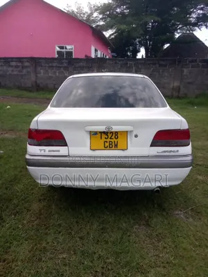 Toyota Carina 2000 White