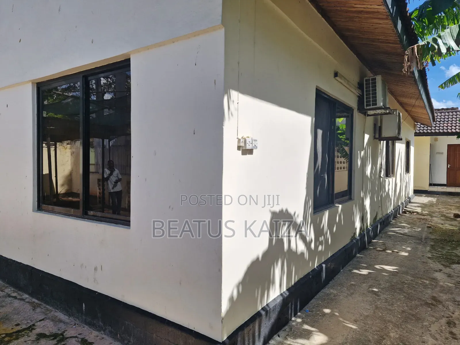 4bdrm House in Mikocheni B for sale