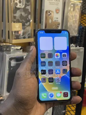 Apple iPhone X 64 GB Black