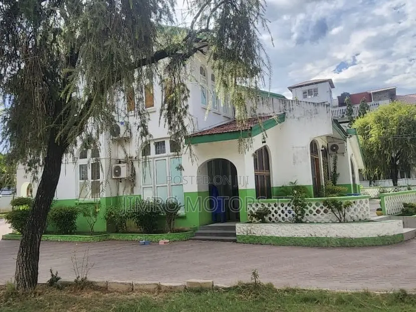 House for Sale in Feza Size 2200 SQM Price 1.5 M Dollers