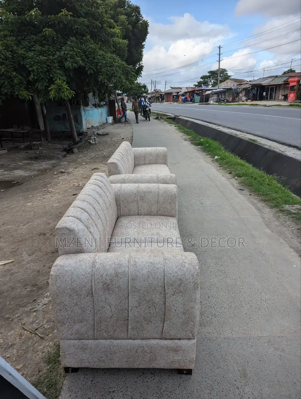 Sofa Set 3:2. Spring and Fibers