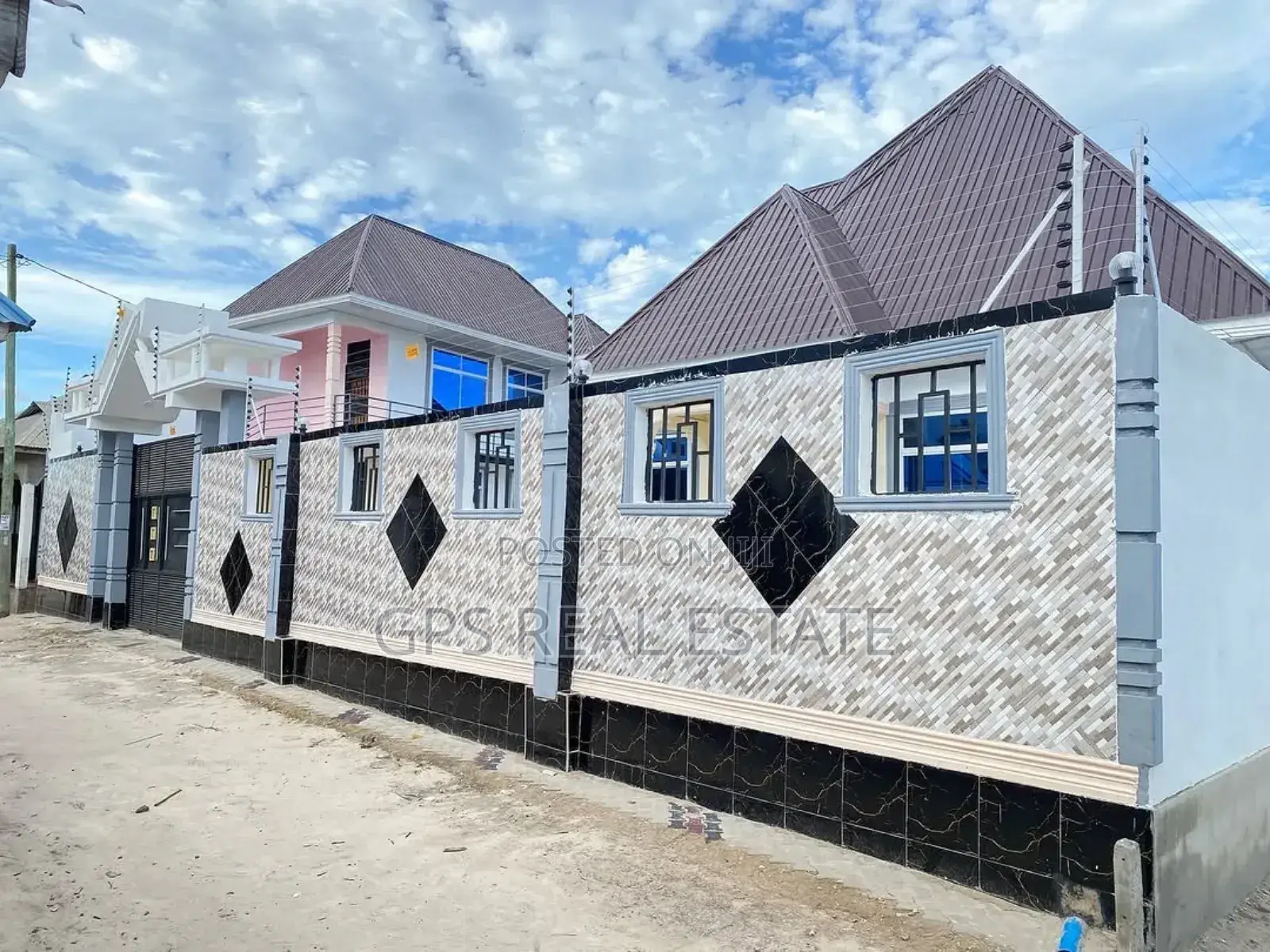 4bdrm House in Mbagala Chamazi, Temeke for sale