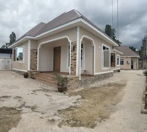 6bdrm House in Mikochen B, Kinondoni for sale