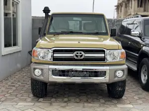 Toyota Land Cruiser 2011 Beige