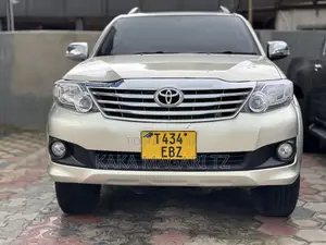 Toyota Fortuner 2007 Gold