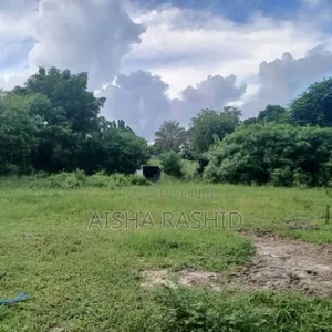 Kiwanja Kwa Ajili Ya Makazi