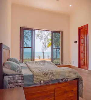 9bdrm House in Kirare for sale