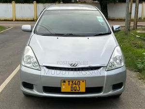 Toyota Wish 2004 Silver