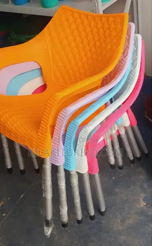 Plastic Chairs Dope Design New 2025