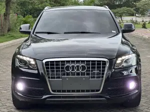 Audi Q5 2.0 TDI Automatic 2011 Black