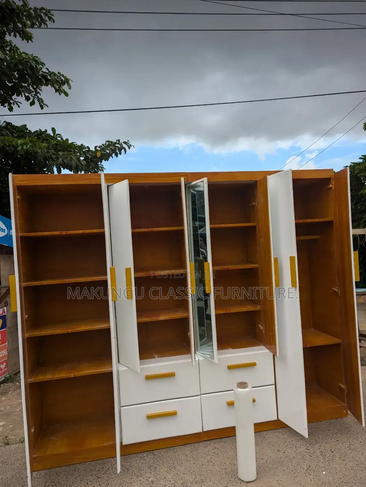 Luxurious Wardrobes Milango Nane