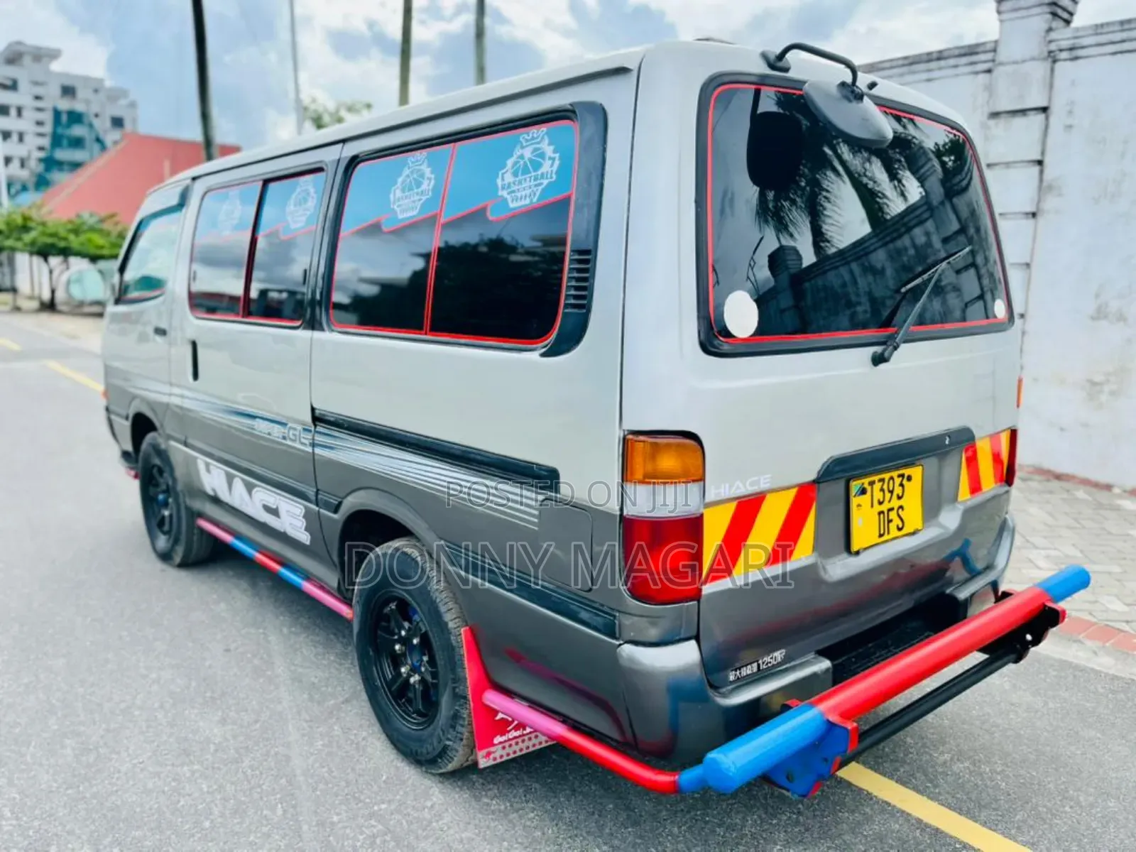 Toyota HiAce 2006 Silver
