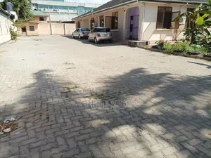 8bdrm House in Mbezi Beach for sale