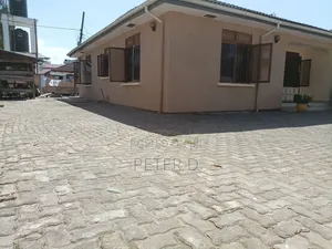 8bdrm House in Mbezi Beach for sale