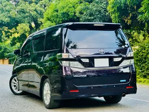 Toyota Vellfire 2009