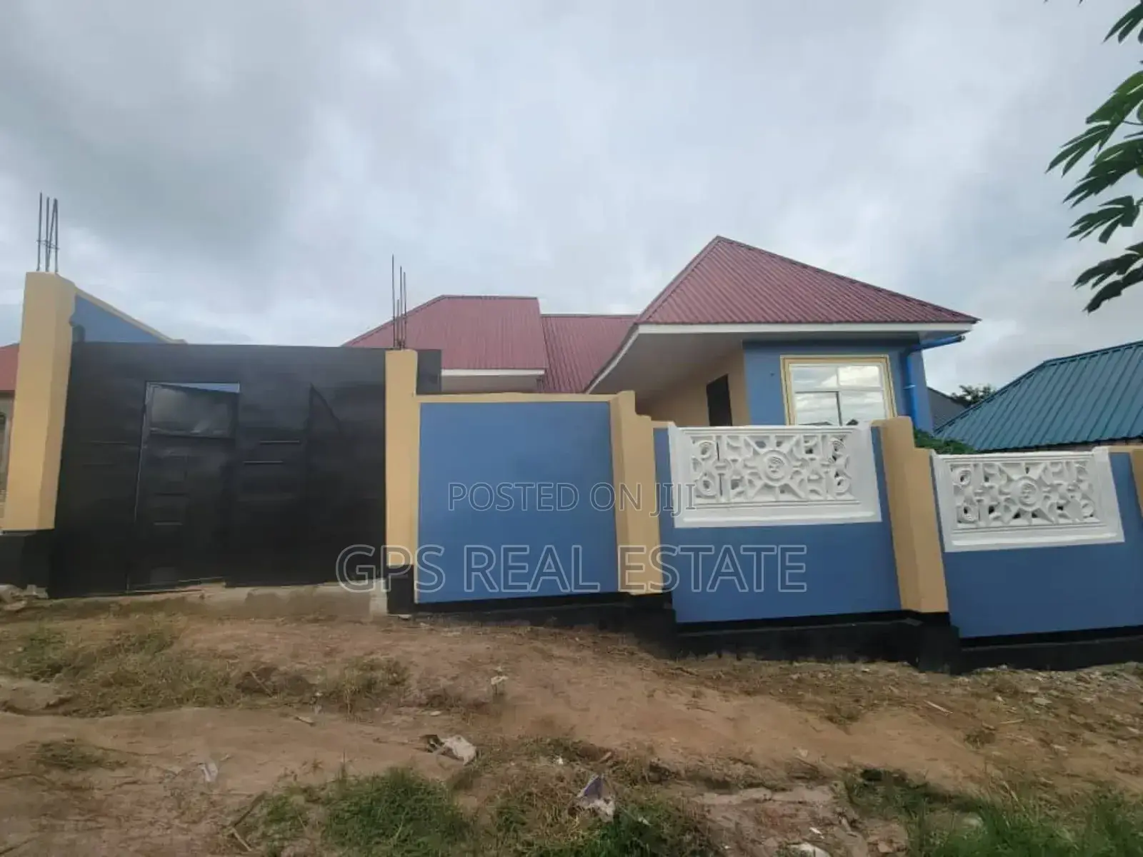 4bdrm House in Chamazi Magengeni, Temeke for sale