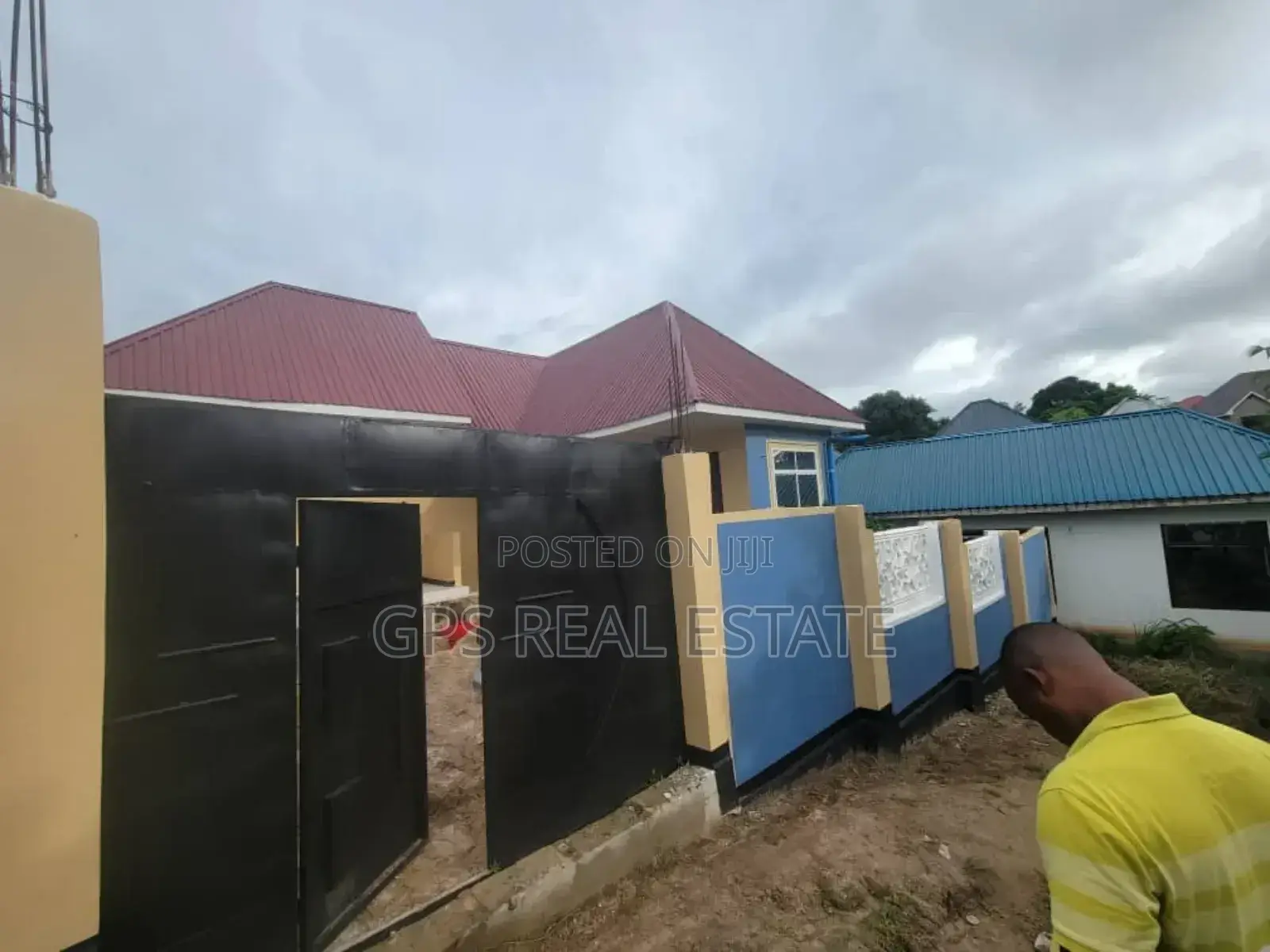 4bdrm House in Chamazi Magengeni, Temeke for sale