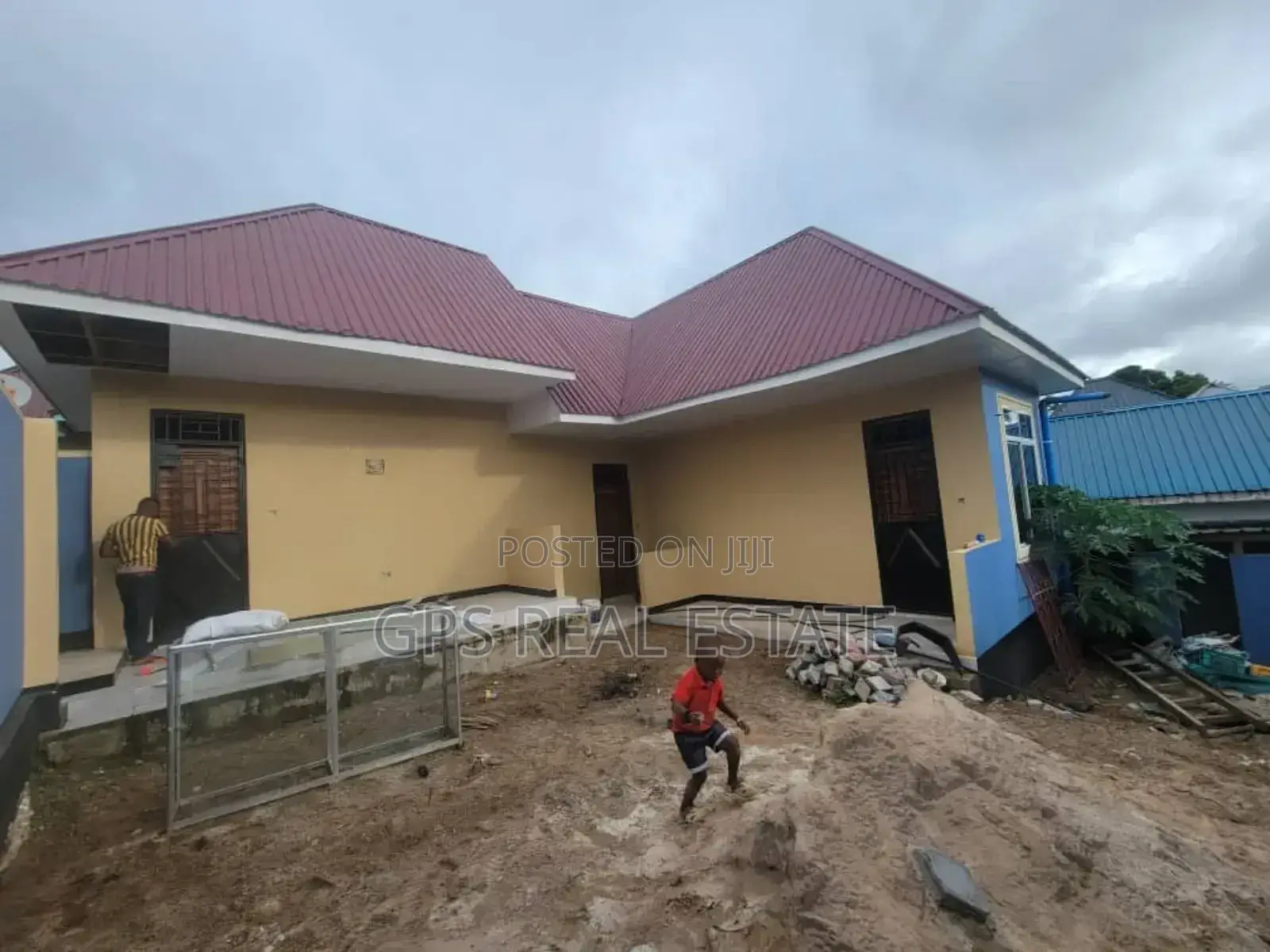 4bdrm House in Chamazi Magengeni, Temeke for sale