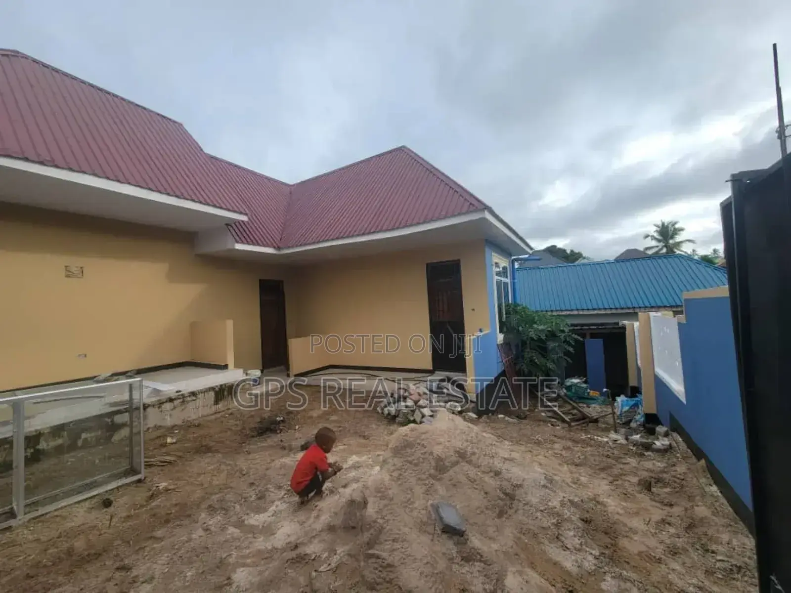4bdrm House in Chamazi Magengeni, Temeke for sale