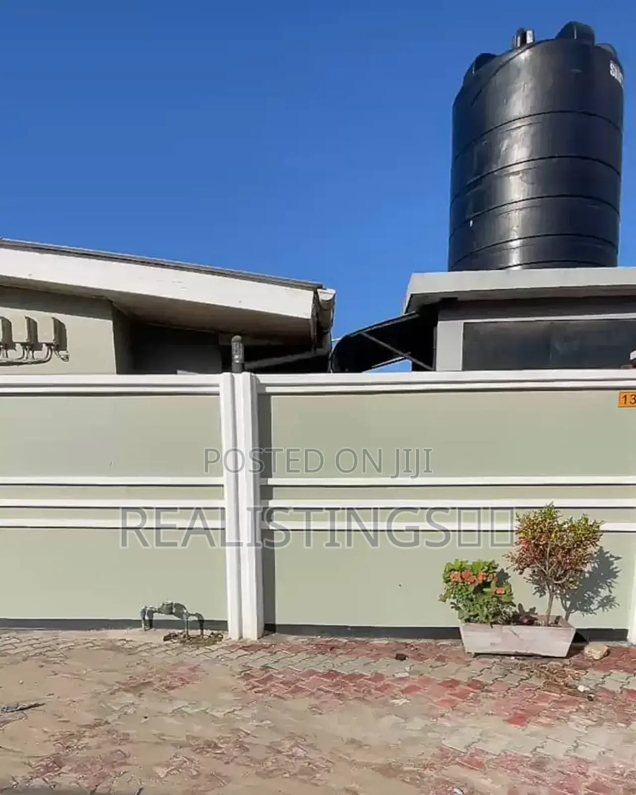 Sinza: House Apartments Units 25 Zinauzwa - Dar