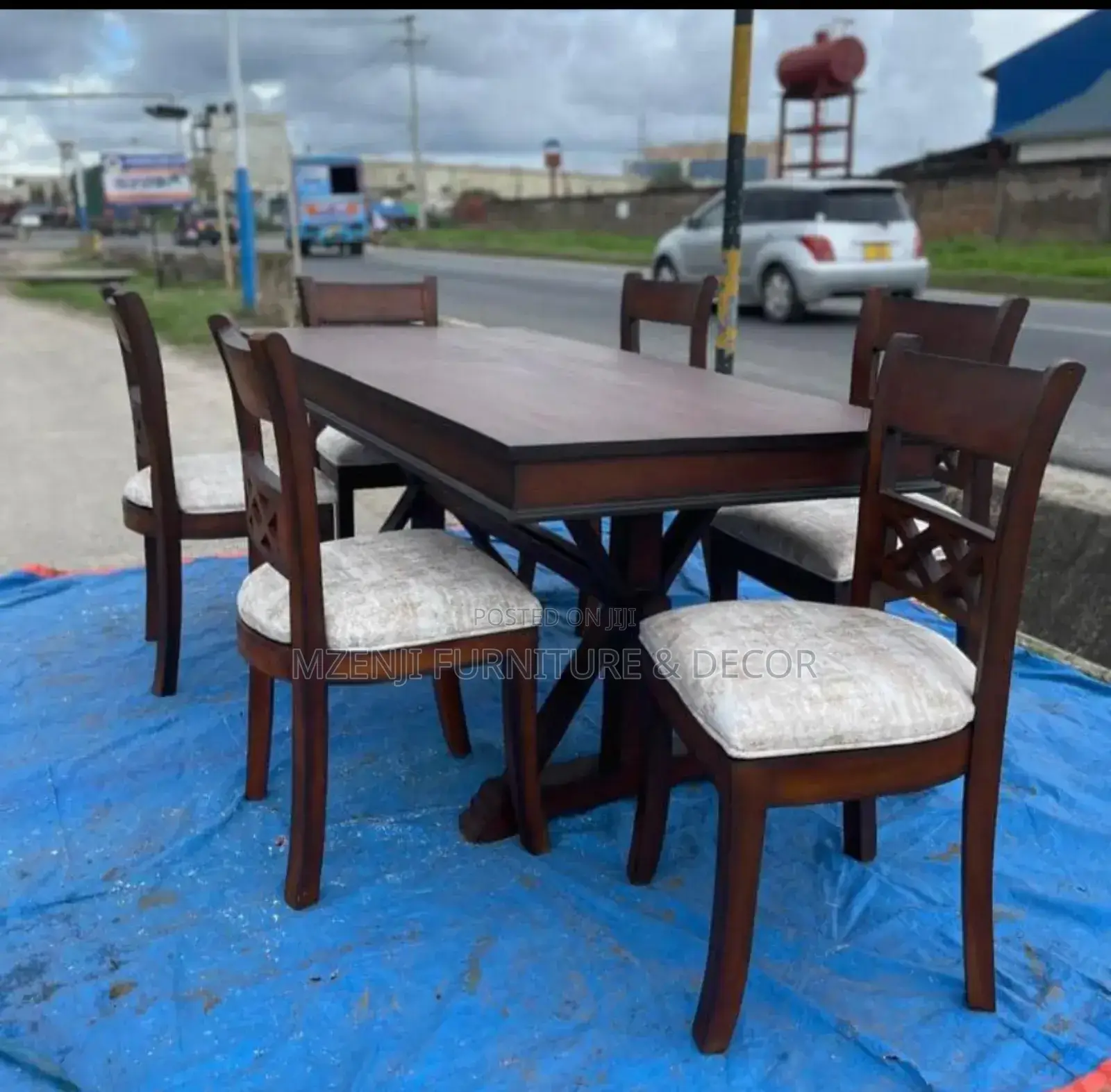 Dinning Table