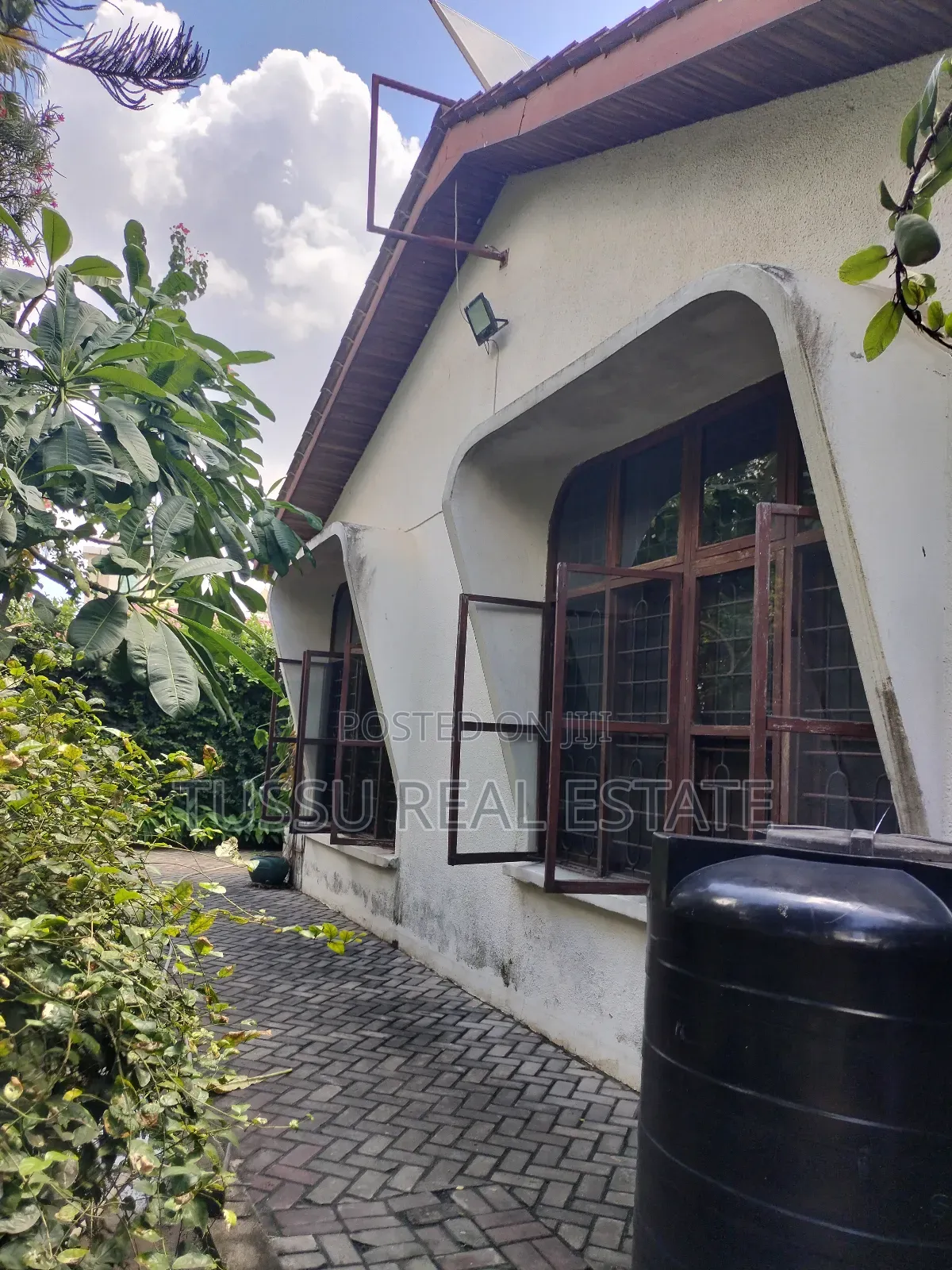 7bdrm House in Kijitonyama for sale