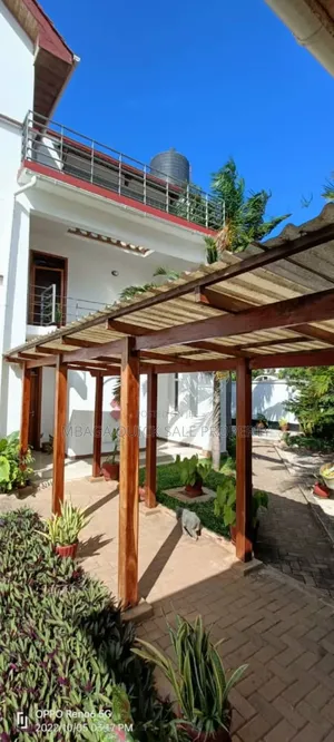 5bdrm House in Masaki for rent