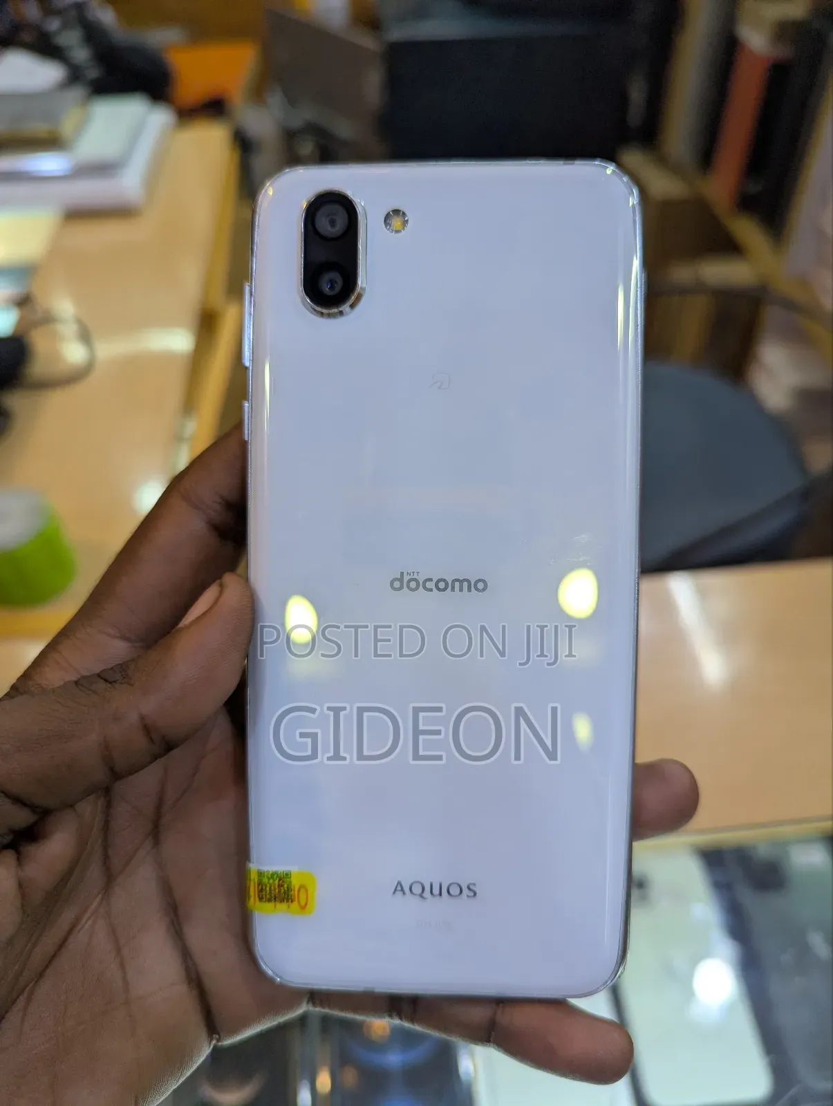 Sharp Aquos R2 64 GB White
