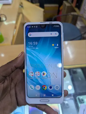 Sharp Aquos R2 64 GB White