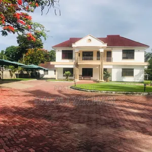 5bdrm House in Msasani Beach for rent