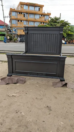 Wooden Bed Quality Saana