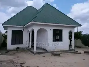 7bdrm Apartment in Gongo La Mboto, Ilala for sale