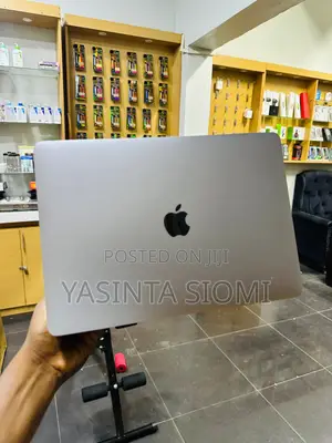 Laptop Apple MacBook Pro 2017 8GB Intel Core I5 SSD 256GB
