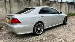 Toyota Crown 2006 Silver