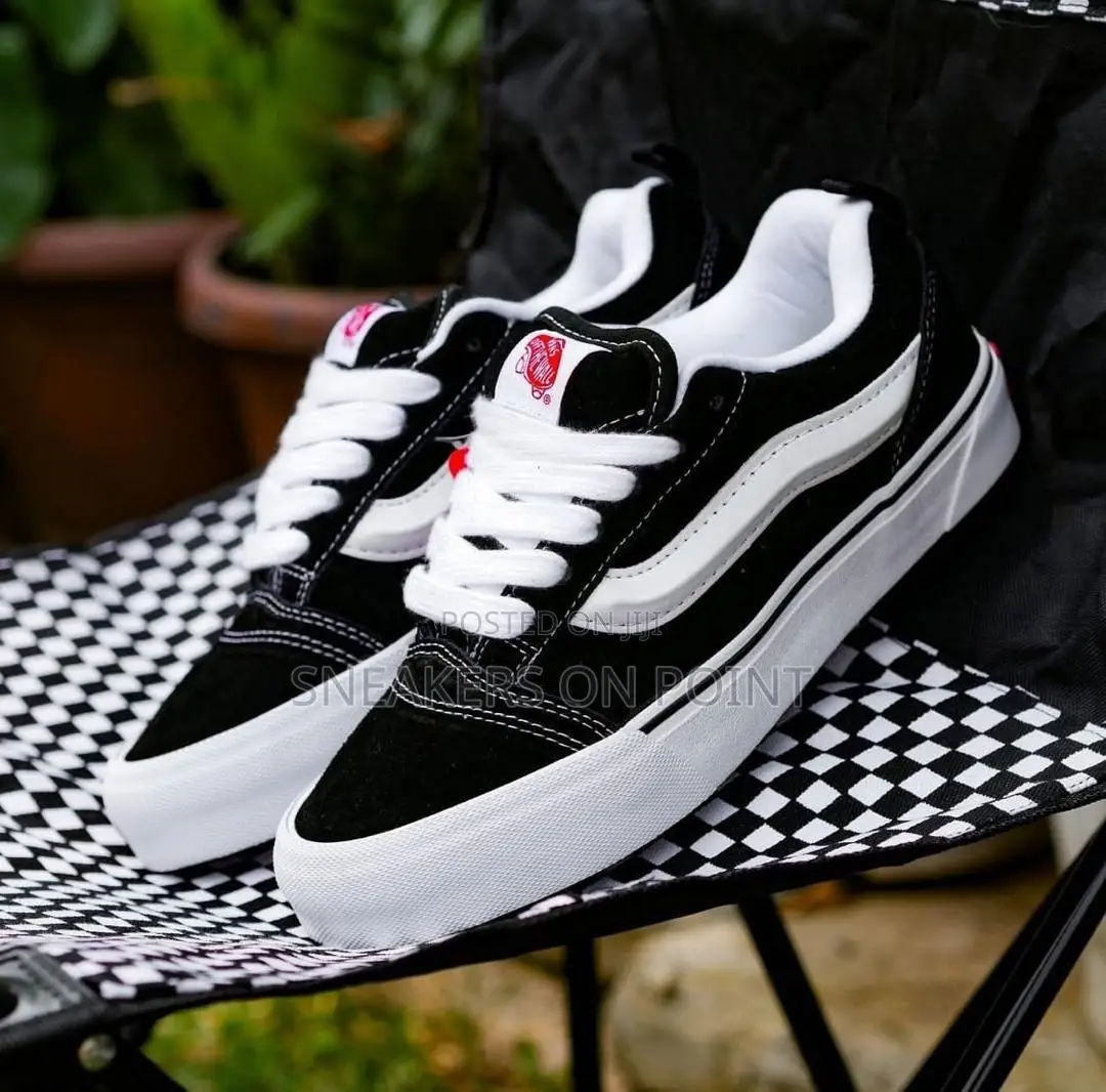 Vans Knu Skool Black White
