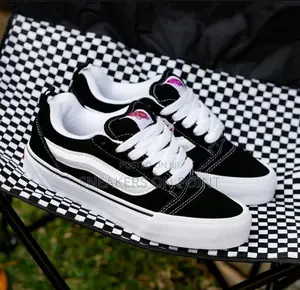 Vans Knu Skool Black White