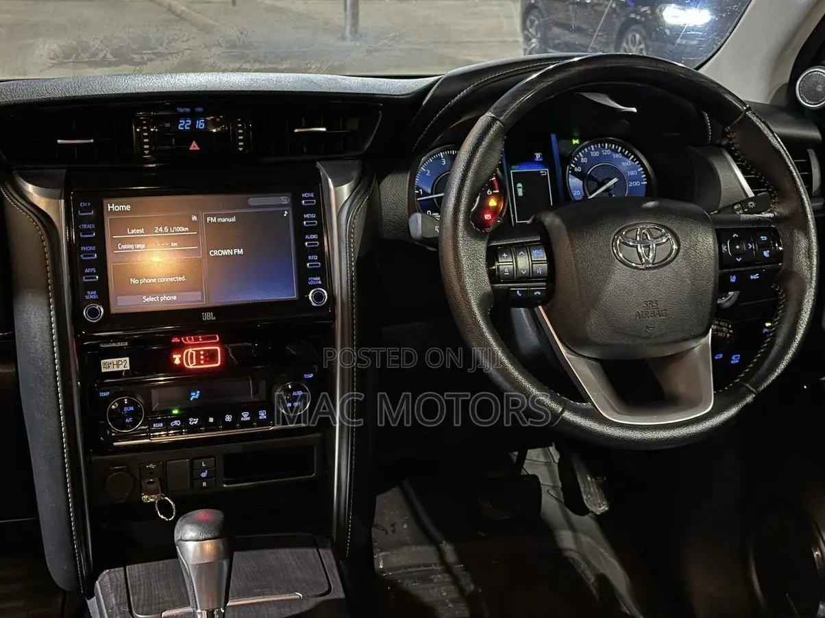 Toyota Fortuner 2.8 D AWD 2023 Gray
